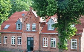 Apartment With Garden In Luebberstorf